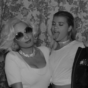 Paris Hilton en soirée avec Sofia Richie à Los Angeles le 24 octobre 2016.