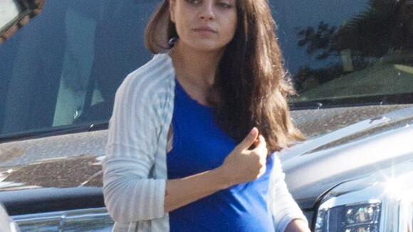 Mila Kunis : Bientôt maman d'un garçon, elle voit déjà la vie en bleu