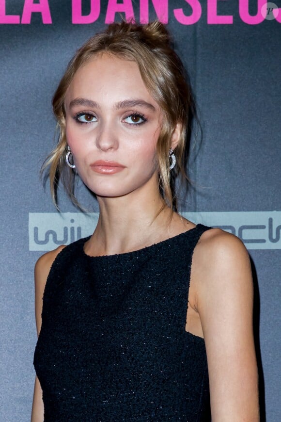 Lily-Rose Depp - Avant-première du film "La Danseuse" au cinéma Gaumont-Opéra à Paris, France, le 19 septembre 2016. © Olivier Borde/Bestimage