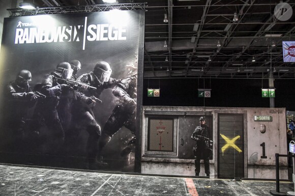 Ouverture, en avant-première, du "Paris Games Week" au Parc des Exposition de la porte de Versailles, à Paris, le 26 octobre 2016.