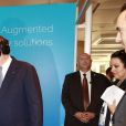 Le prince Albert II de Monaco teste la réalité virtuelle lors du salon Sportel 2016 au Grimaldi Forum à Monaco le 26 octobre 2016. © Jean-Charles Vinaj / Pool Monaco / Bestimage