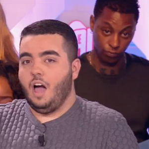 Jaja très bien payé par Ayem pour la coiffer ? Le duo fait des confidences dans le "Mad Mag" sur NRJ12. Le 28 octobre 2016.