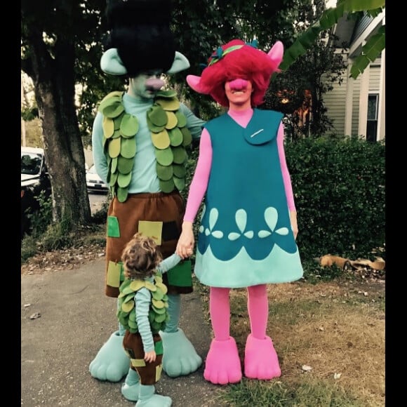 Justin Timberlake, Jessica Biel et leur fils Silas fêtent Halloween, à Los Angeles le 31 octobre 2016