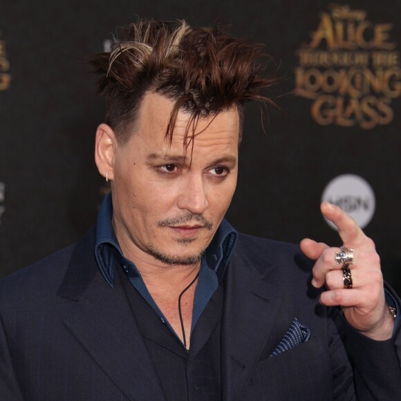 Johnny Depp à la première de "Alice de l'autre côté du miroir" au théâtre El Capitan à Los Angeles le 23 mai 2016.