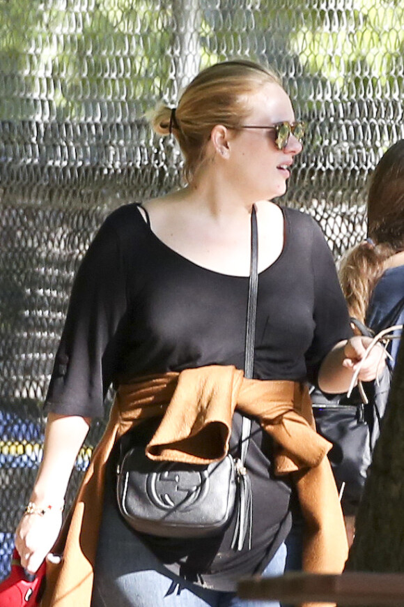 Exclusif - Adèle se promène à Toronto, Canada, le 6 octobre 2016. © CPA/Bestimage0