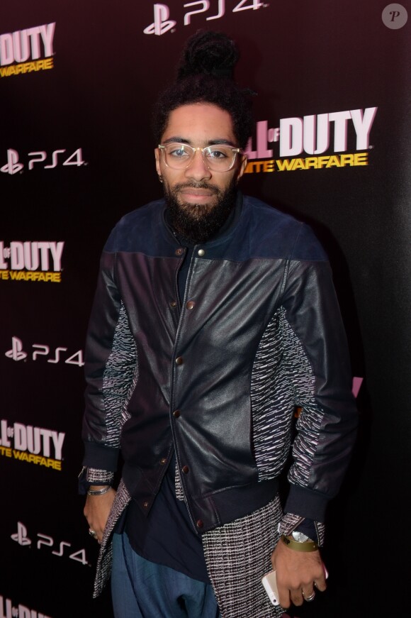 Fary à la soirée de lancement du jeux "Call of Duty : Infinite Warfare" à Paris le 3 novembre 2016. © Rachid Bellak