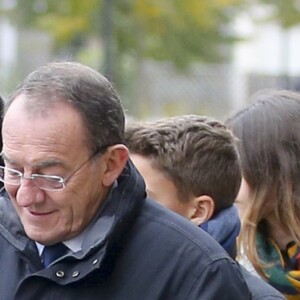 Le docteur Jean-François Pernaut, Jean-Pierre Pernaut, sa femme Nathalie Marquay-Pernaut et leurs enfants Lou et Tom - Cérémonie religieuse des obsèques de Françoise Pernaut (Pillot) en la cathédrale Notre-Dame d'Amiens, France, le 19 octobre 2016. © Agence/Bestimage