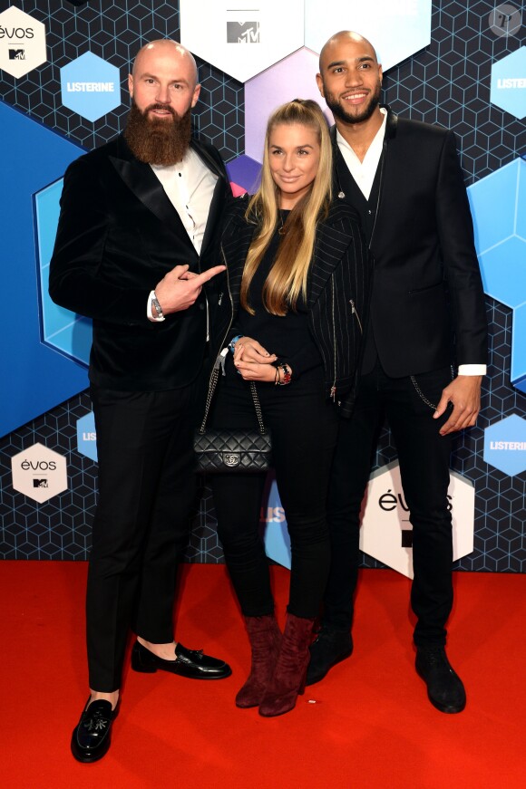 Joffrey Breeuwer, Gaby Blaaser et Edson Da Garca aux MTV Europe Music Awards 2016 au Rotterdam Ahoy Arena, à Rotterdam, aux Pays-Bas le 6 novembre 2016