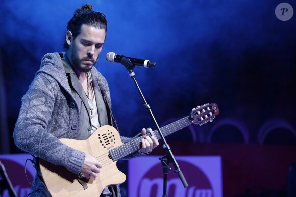 Exclusif - Florian Delavega (du groupe Fréro Delavega) - Concert privé MFM Radio Live présenté par Bernard Montiel dans l'enceinte du cirque Médrano à Lyon le 3 novembre 2016.