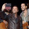 Exclusif - Bernard Montiel, Florian Delavega (du groupe Fréro Delavega) - Concert privé MFM Radio Live présenté par Bernard Montiel dans l'enceinte du cirque Médrano à Lyon le 3 novembre 2016.