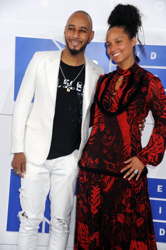 Swizz Beatz et sa femme Alicia Keys à la soirée des MTV Video Music Awards 2016 à Madison Square Garden à New York City, New York, Etats-Unis, le 28 août 2016