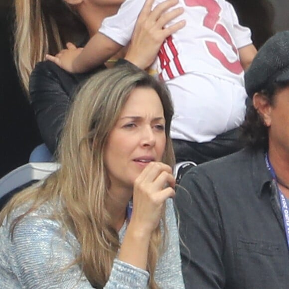 Shakira (compagne Gerard Piqué), ses fils Sasha et Milan lors des 8ème de finale de l'UEFA Euro 2016 Italie-Espagne au Stade de France à Saint-Denis, France, le 27 juin 2016.