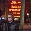 Philippe Manoeuvre interviewé à la sortie du concert d'Eagles of Death Metal à l'Olympia à Paris le 16 février 2016.