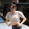 Tish Cyrus et sa fille Noah à la sortie d'un centre médical à Beverly Hills. Tish a des ailes d'anges tatouées dans le dos. Le 27 juin 2016