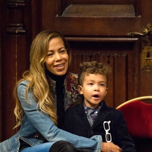 Michel Polnareff était heureux d'offrir, le 17 novembre 2016 à Bruxelles, une réplique de son costume de scène de l'Olympia 1972 pour le Manneken-Pis, en présence de sa compagne Danyellah et leur fils Louka. Après une cérémonie à l'Hôtel de Ville, l'Amiral a pris un bain de foule pour le dévoilement du Manneken-Pis rhabillé !