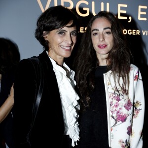 Ines de la Fressange et Clotilde d'Urso - Exposition "Virgule Etc. Dans les Pas de Roger Vivier" au palais de Tokyo le 30 septembre 2013.