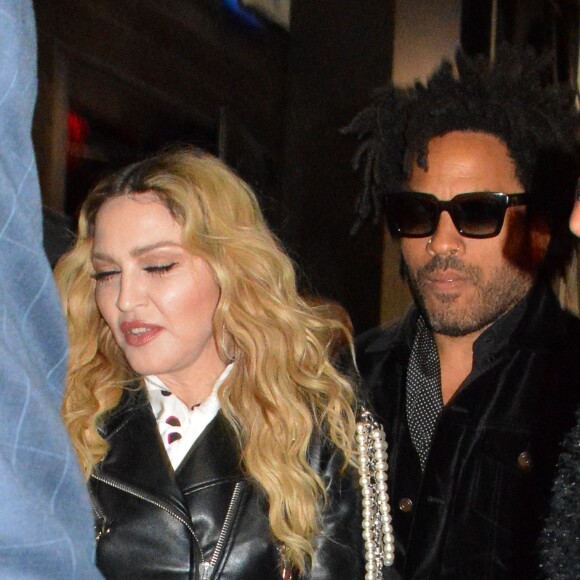 Madonna et Lenny Kravitz à la sortie d'une soirée dans le quartier de Manhattan à New York, le 13 novembre 2016