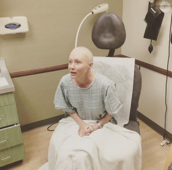 Shannen Doherty lors de sa première séance de radiothérapie. Instagram, le 28 novembre 2016