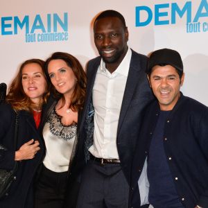 Omar Sy et sa femme Hélène, Jamel Debbouze et sa femme Mélissa Theuriau - Avant première du film "Demain tout commence" au Grand Rex à Paris le 28 novembre 2016. © Coadic Guirec/Bestimage