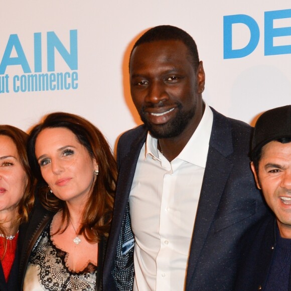 Omar Sy et sa femme Hélène, Jamel Debbouze et sa femme Mélissa Theuriau - Avant première du film "Demain tout commence" au Grand Rex à Paris le 28 novembre 2016. © Coadic Guirec/Bestimage