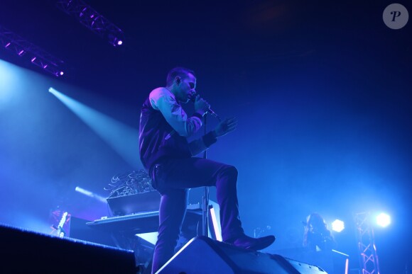 Le groupe de musique M83 en concert au Zénith à Paris, France, le 28 novembre 2016.