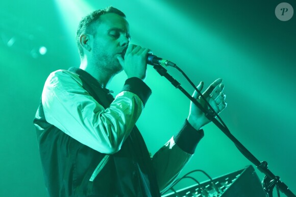 Le groupe de musique M83 en concert au Zénith à Paris, France, le 28 novembre 2016.