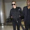 Khloe Kardashian arrive à l'aéroport de LAX à Los Angeles, le 16 octobre 2016  Khloe Kardashian is seen arriving at LAX on October 16, 2016. Rumors are swirling that she might be pregnant with new boyfriend Tristan Thompson's baby16/10/2016 - Los Angeles