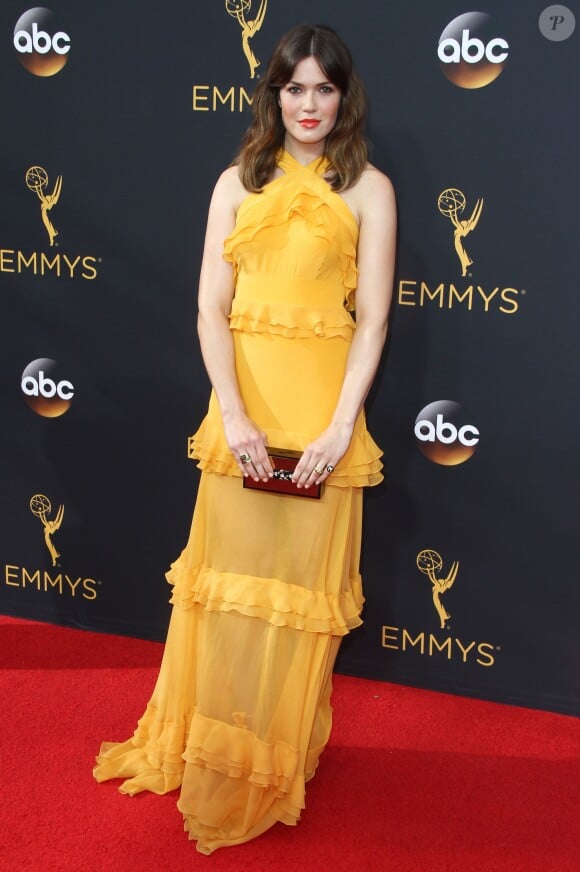 Mandy Moore à la 68ème cérémonie des Emmy Awards au Microsoft Theater à Los Angeles, le 18 septembre 2016.