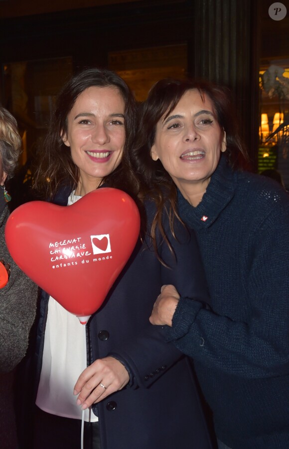 Inès de La Fressange et Zoé Félix - Lancement de la 6ème opération "Les goûters du coeur 2016 " (du 7 au 16 décembre 2016) au Café de la Paix, en soutient à l'association Mécénat Chirurgie Cardiaque, à Paris, France, le 7 décembre 2016. Inès de La Fressange est marraine de l'opération. © Giancarlo Gorassini/Bestimage