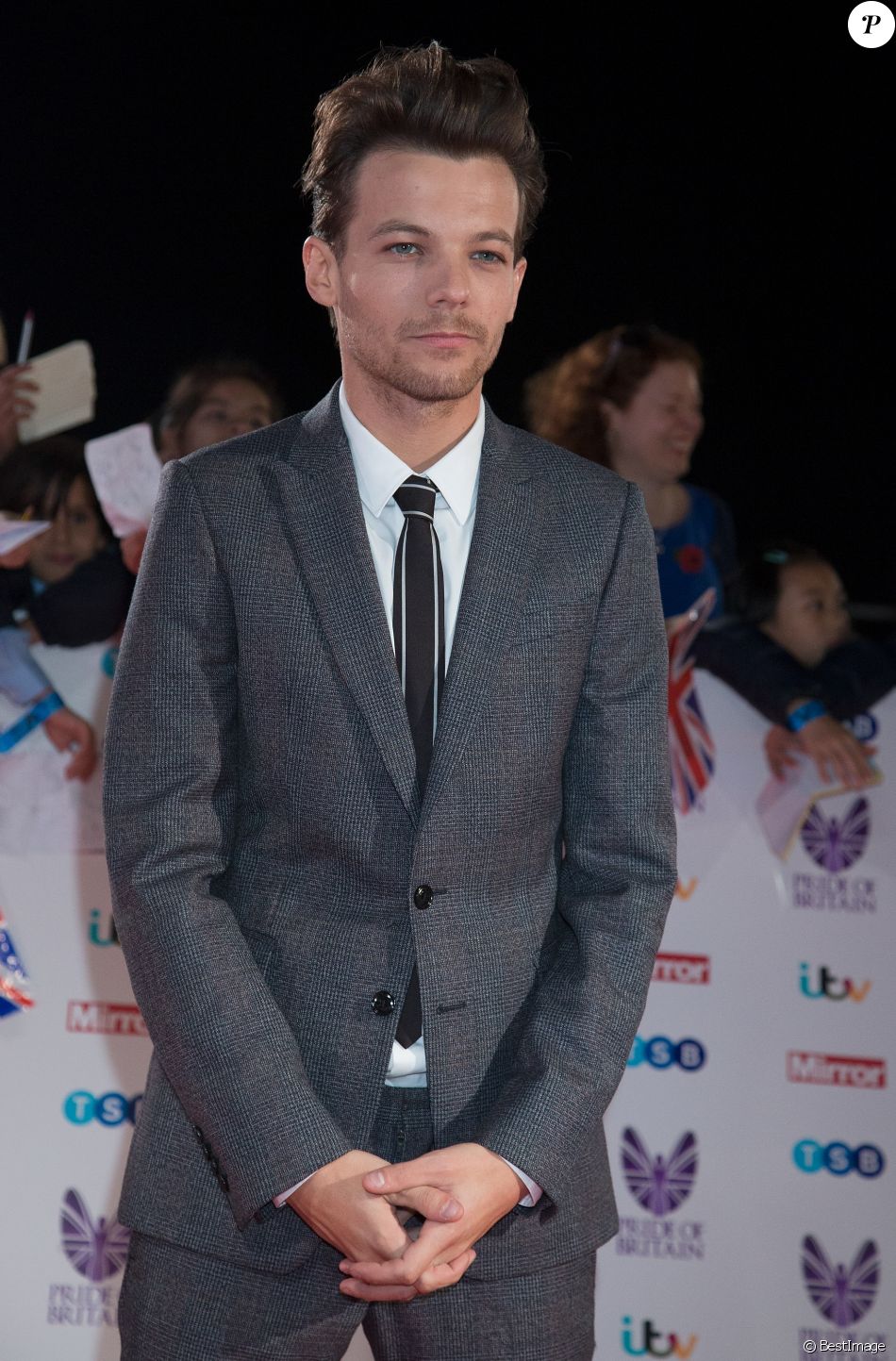 Louis Tomlinson Célébrités arrivant à la soirée Pride of Britain