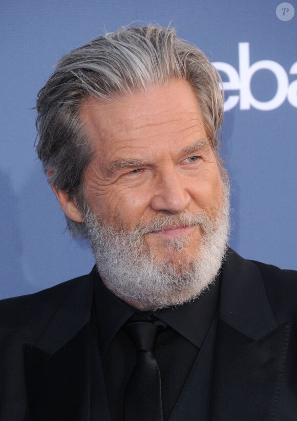 Jeff Bridges à la 22ème soirée annuelle Critics' Choice Awards au Barker Hangar à Santa Monica, le 11 décembre 2016 © Birdie Thompson/AdMedia via Zuma/Bestimage