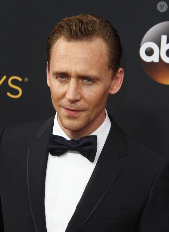 Tom Hiddleston - 68ème cérémonie des Emmy Awards au Microsoft Theater à Los Angeles, le 18 septembre 2016.