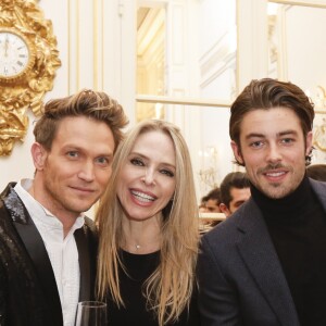 Enzo Ambrosini, Pierre Barbe, Tonya Kinzinger, Valentin D'Hoore et Maxime Dereymez lors du défilé du créateur Patrick Boffa au Plaza Athénée à Paris, France, le 8 décembre 2016. © Philippe Doignon/Bestimage