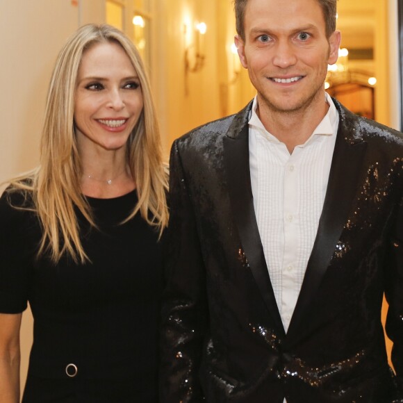 Tonya Kinzinger et Pierre Barbe (directeur de la Communication du Groupe Comexposium) lors du défilé du créateur Patrick Boffa au Plaza Athénée à Paris, France, le 8 décembre 2016. © Philippe Doignon/Bestimage