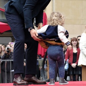 Ryan Reynolds et sa fille James Reynolds - Ryan Reynolds reçoit son étoile sur le Walk of Fame à Hollywood, le 15 décembre 2016