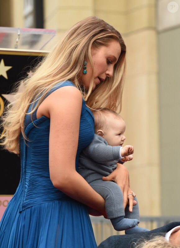 Blake Lively et sa fille - Ryan Reynolds reçoit son étoile sur le Walk of Fame à Hollywood, le 15 décembre 2016