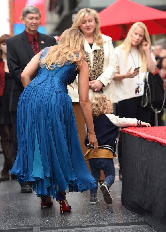 Blake Lively et sa fille James Reynolds - Ryan Reynolds reçoit son étoile sur le Walk of Fame à Hollywood, le 15 décembre 2016
