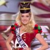 Miss Centre-Val-de-Loire 2016 : Cassandre Joris - Les candidates en lutin sexy de Noël pour le titre de Miss France 2017 - Concours Miss France 2017. Sur TF1, le 17 décembre 2016. 
