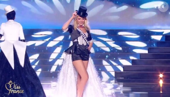 Miss Limousin 2016 : Romane Komar - Les candidates en costume sexy pour le titre de Miss France 2017 - Concours Miss France 2017. Sur TF1, le 17 décembre 2016. 