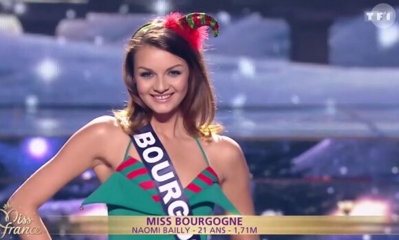 Miss Bourgogne 2016 : Naomi Bailly - Les 30 candidates pour le titre de Miss France 2017 défilent en maillot de bain - Concours Miss France 2017. Sur TF1, le 17 décembre 2016. 