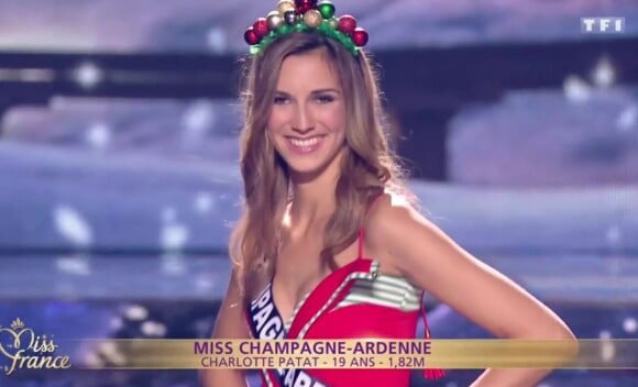 Miss Champagne-Ardenne 2016 : Charlotte Patat - Les 30 candidates pour le titre de Miss France 2017 défilent en maillot de bain - Concours Miss France 2017. Sur TF1, le 17 décembre 2016. 