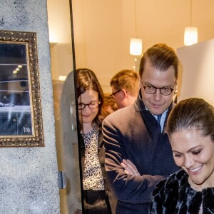 La princesse Victoria de Suède et le prince Daniel visitent un concept store suédois à Milan le 16 décembre 2016. 16/12/2016 - Milan