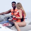 Khloé Kardashian en présence de son supposé nouveau compagnon star de la NBA Tristan Thompson font du jet ski à Cabo San Lucas le 3 septembre 2016.