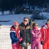 L'équipe de "TPMP" au ski, à Montgenèvre, 19 décembre 2016, sur Twitter
