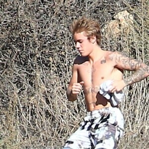 Justin Bieber fait son jogging à Hollywood le 20 décembre 2016.