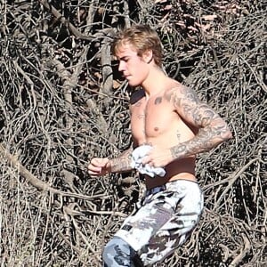 Justin Bieber fait son jogging à Hollywood le 20 décembre 2016.