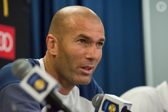 L'entraineur du Real Madrid Zinédine Zidane pendant une conférence de presse au stade Red Bull à Harrison, le 2 août 2016.