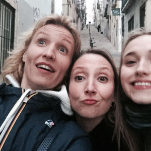 Audrey Lamy, Alexandra Lamy et Chloé Jouannet à Lisbonne (photo datée du 19 décembre 2016