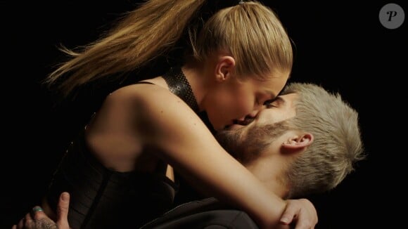 Gigi Hadid et Zayn Malik dans le clip de la chanson "Pillowtalk". Janvier 2016.