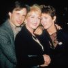 Debbie Reynolds entourée de ses enfants Todd Fisher et Carrie Fisher dans les années 1990 à Los Angeles.